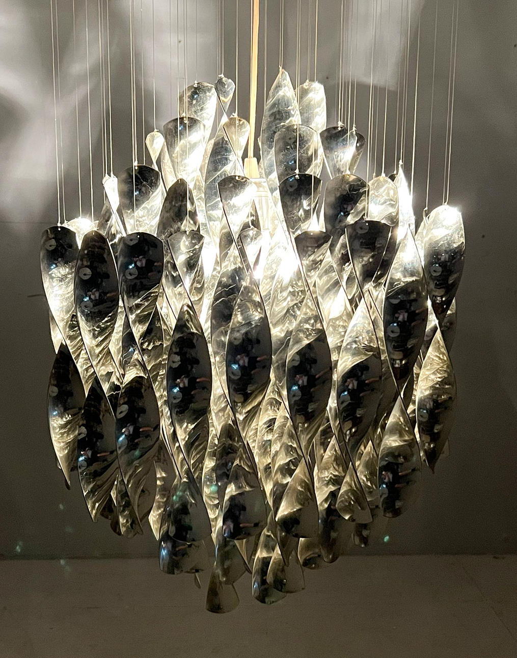 Mid-century spiral ceiling lamp by Verner Panton for Lüber AG, model SP1, Germany, 1970s, early example.