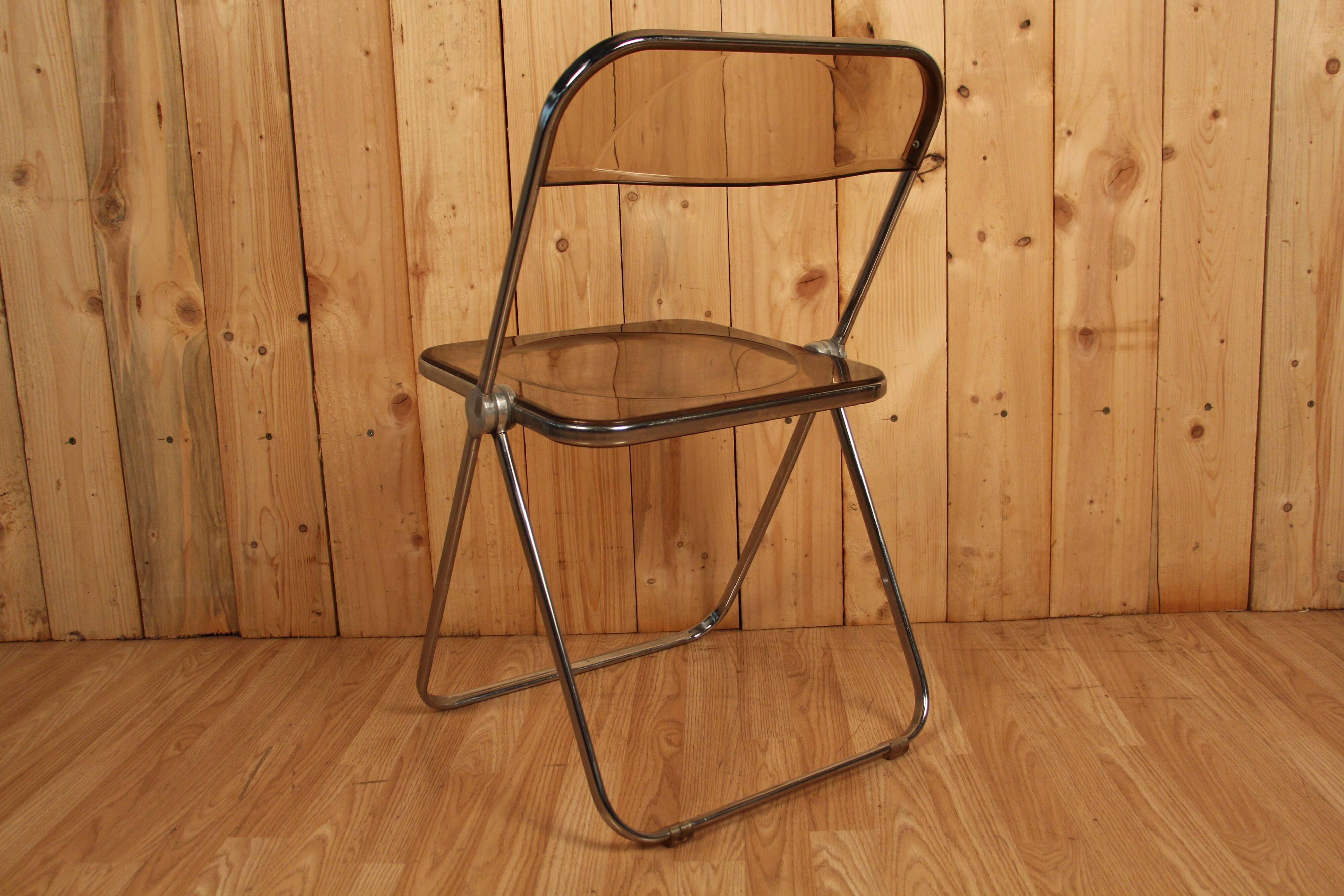 Giancarlo Piretti folding chair
