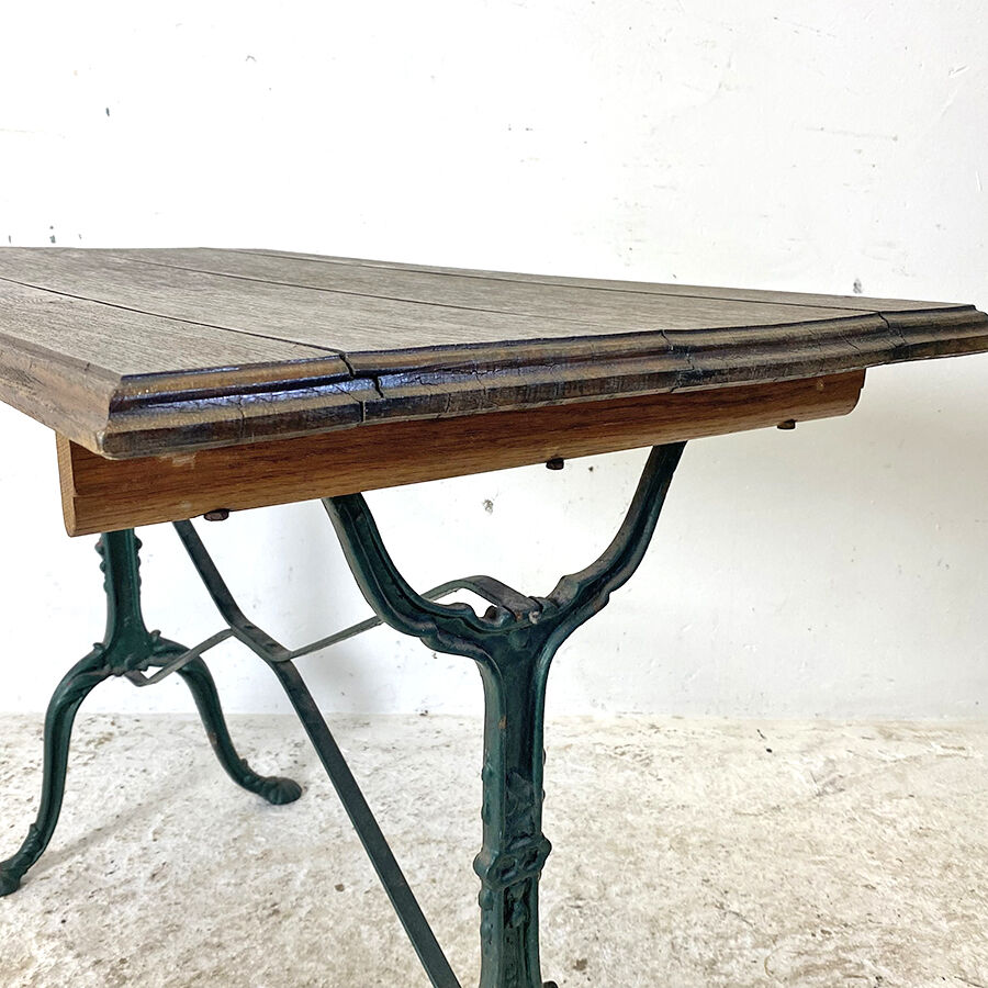 Vintage bistro table 50's