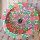 Suspension "kitch" in floral fabric