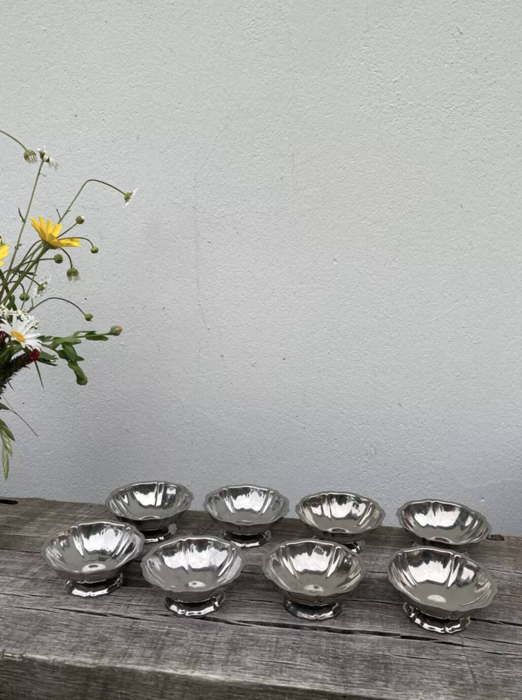 8 stainless steel cups 1970