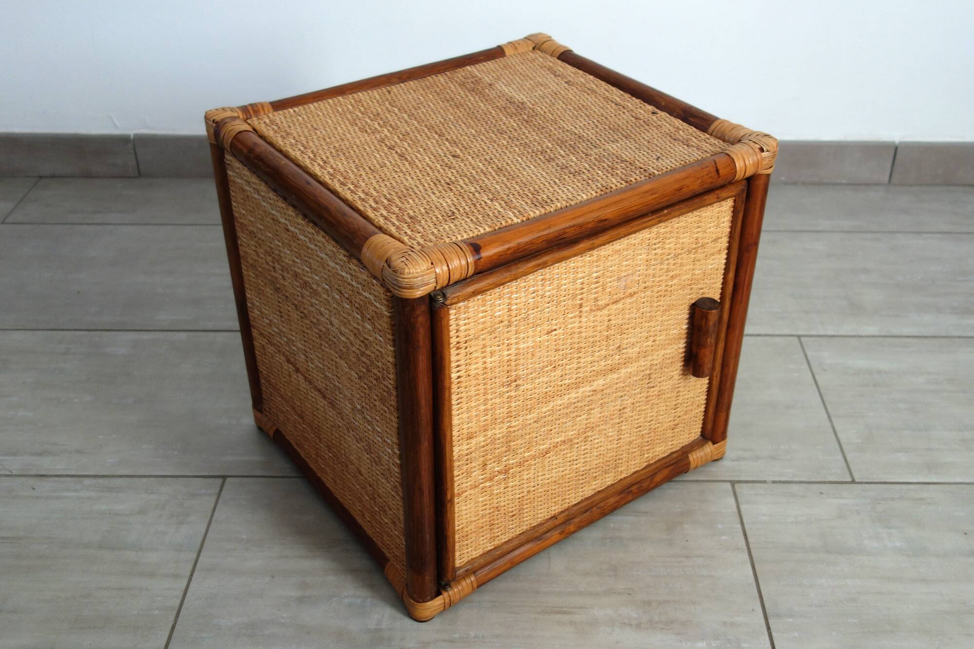 Small vintage rattan cube furniture