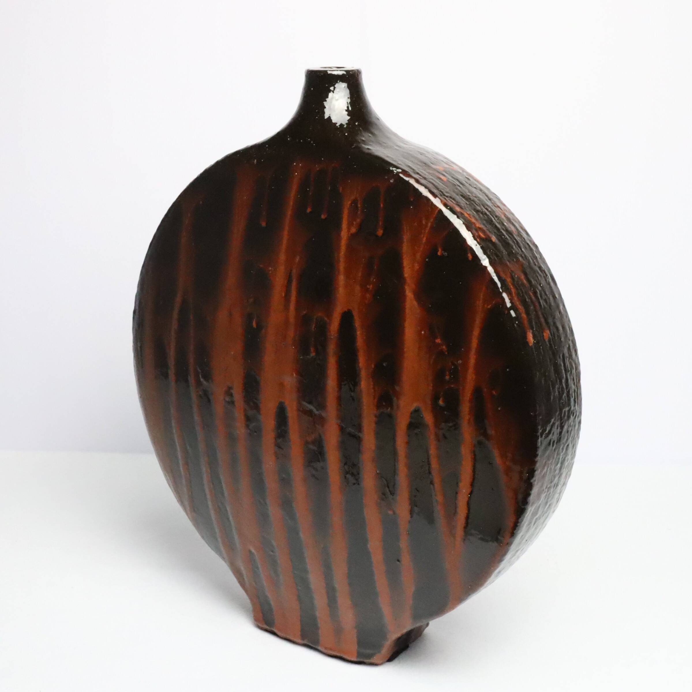 Lenticular vase in the style of Juliette Derel 1950