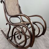 Curved wooden rocking chair in Thonet style, 20th century