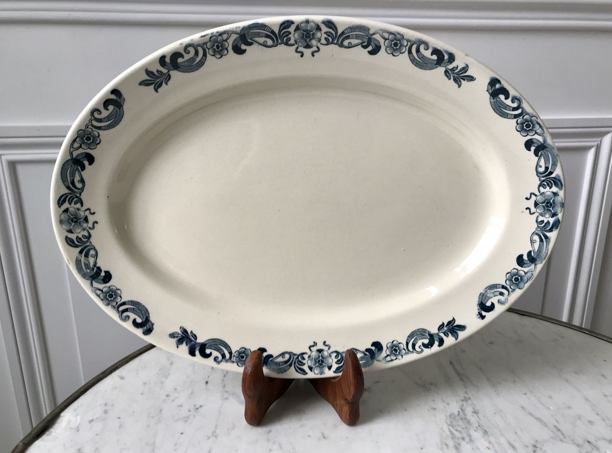 Oval flat terre de fer longchamp model "asti" late nineteenth