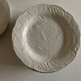 Set of 12 English earthenware plates Burleigh Davenport relief Vine leaf and strawberries