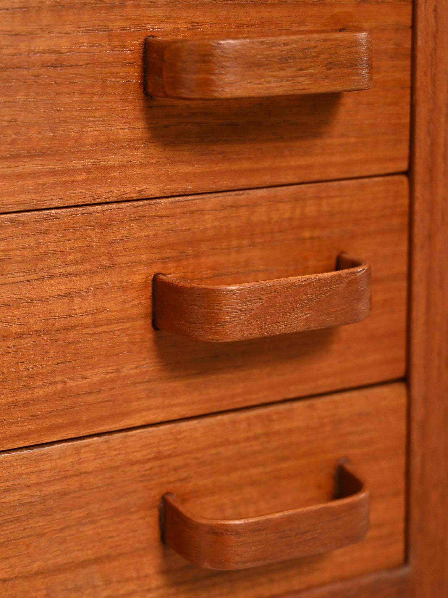 Teak desk by Nanna & Jørgen Ditzel