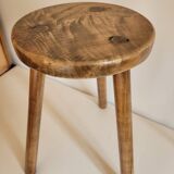 Tabouret tripode