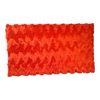 Tapis Pelfran moumoute zigzag rouge années 70 vintage