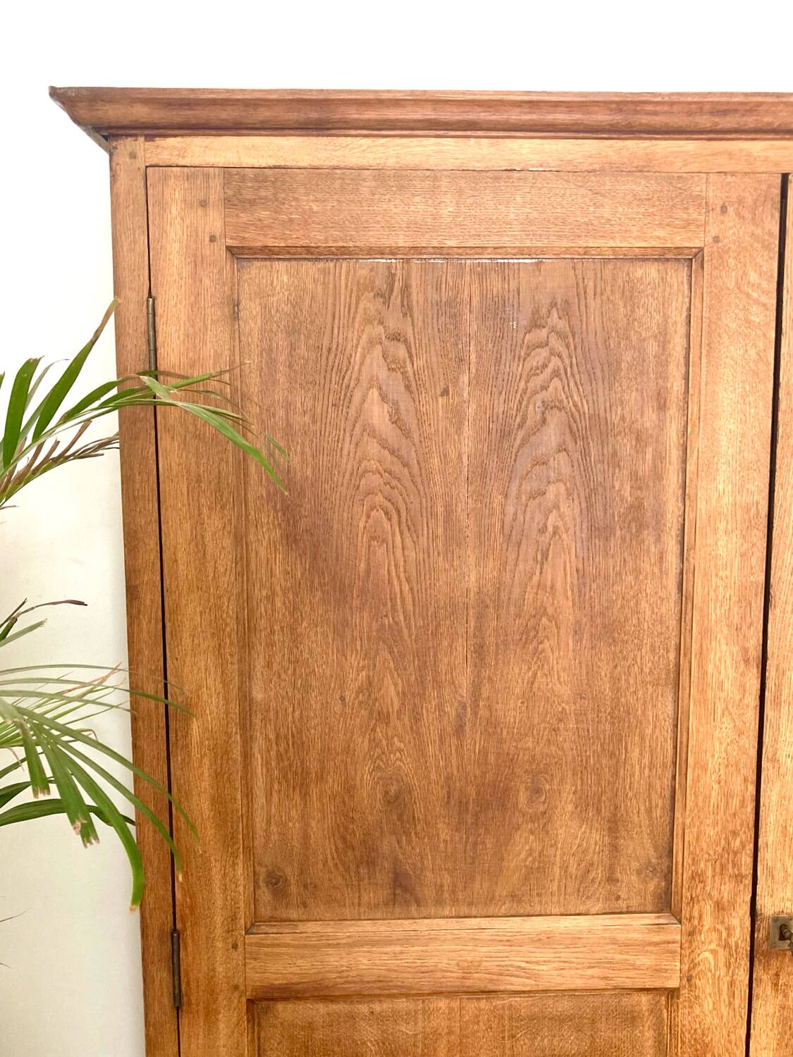 Parisian wardrobe in solid oak
