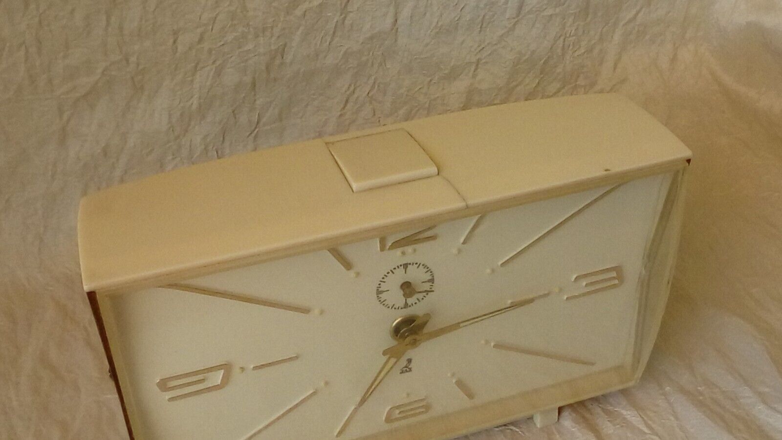 Jaz awakening in bakelite white years 70s