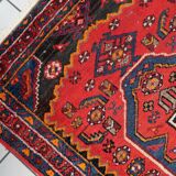 Vintage 1930s Persian Hamadan rug, geometric medallion, 105cm x 143cm (3'5" x 4'8") - 1C1276