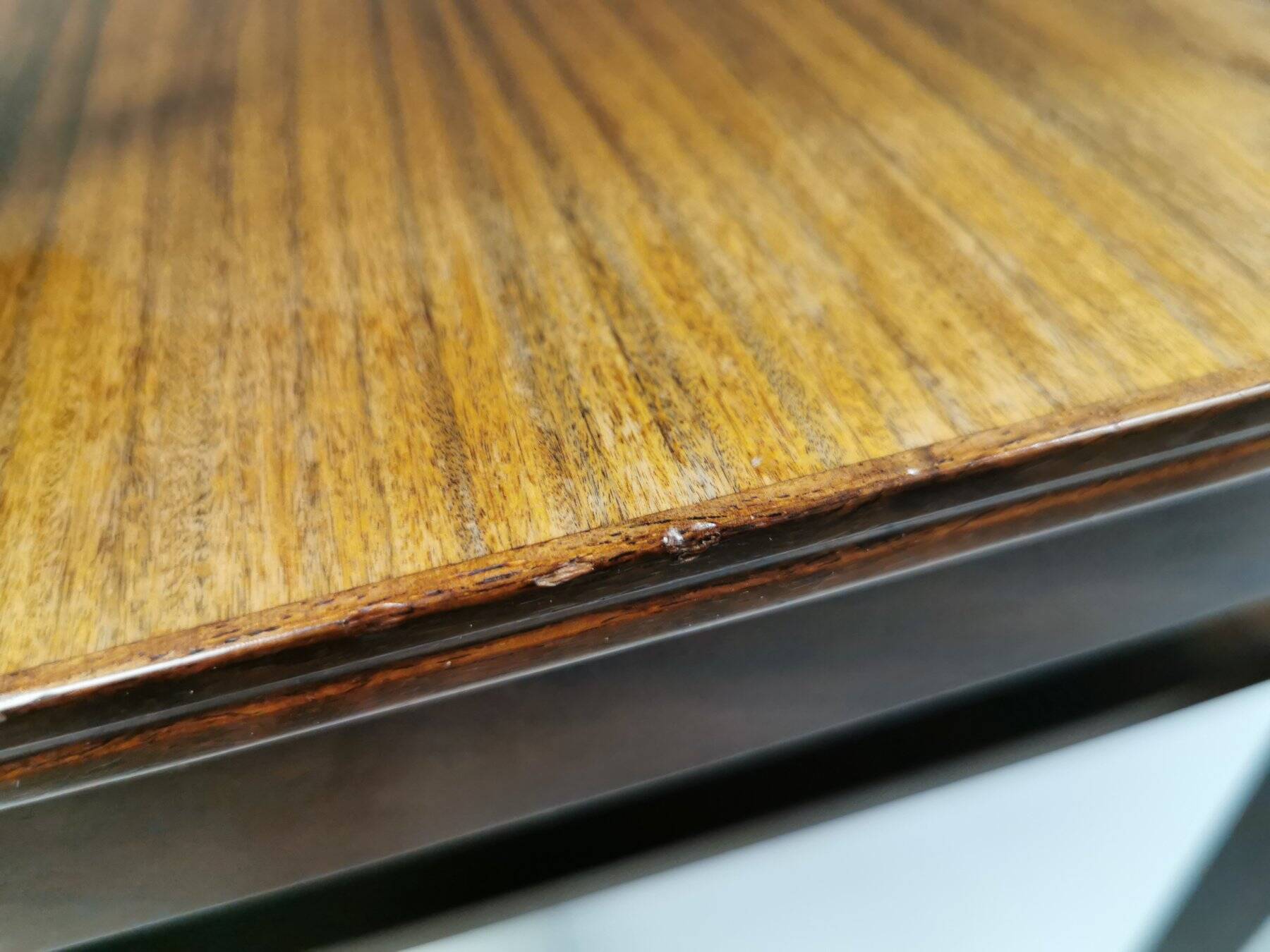 Nice side table in rosewood, probably Danish and from the 60s.