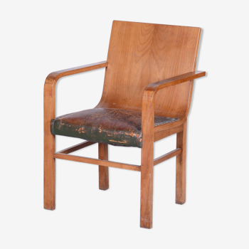 Fauteuil ArtDéco Cerisier restauré, J. Halabala, UP Zavody, Tchéquie, années 1930