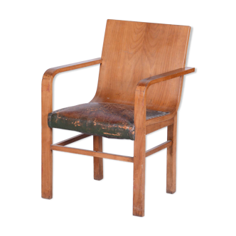 Fauteuil ArtDéco Cerisier restauré, J. Halabala, UP Zavody, Tchéquie, années 1930