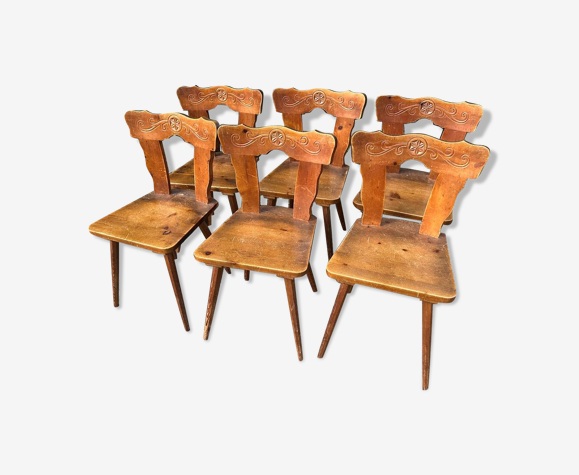 Lot de 6 chaises montagnardes en sapin art populaire