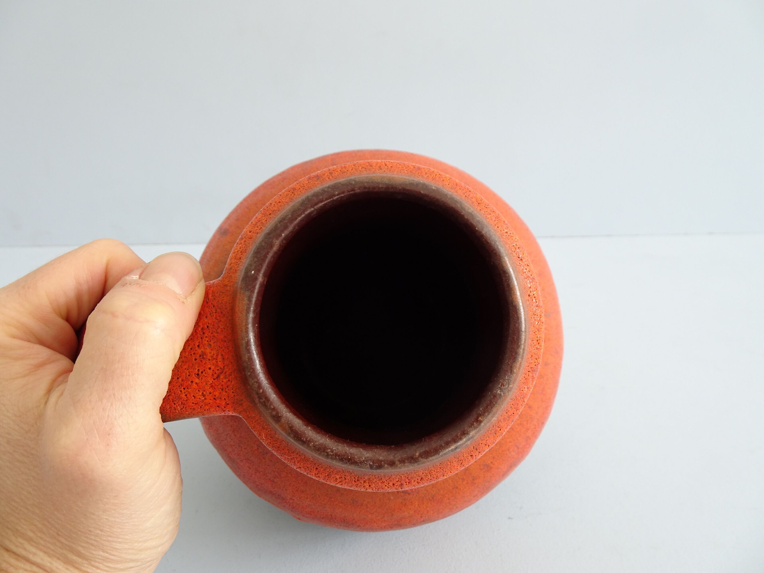 Carstens vase in brown-orange, Mid Century handle vase, Carstens Tönnieshof jug vase