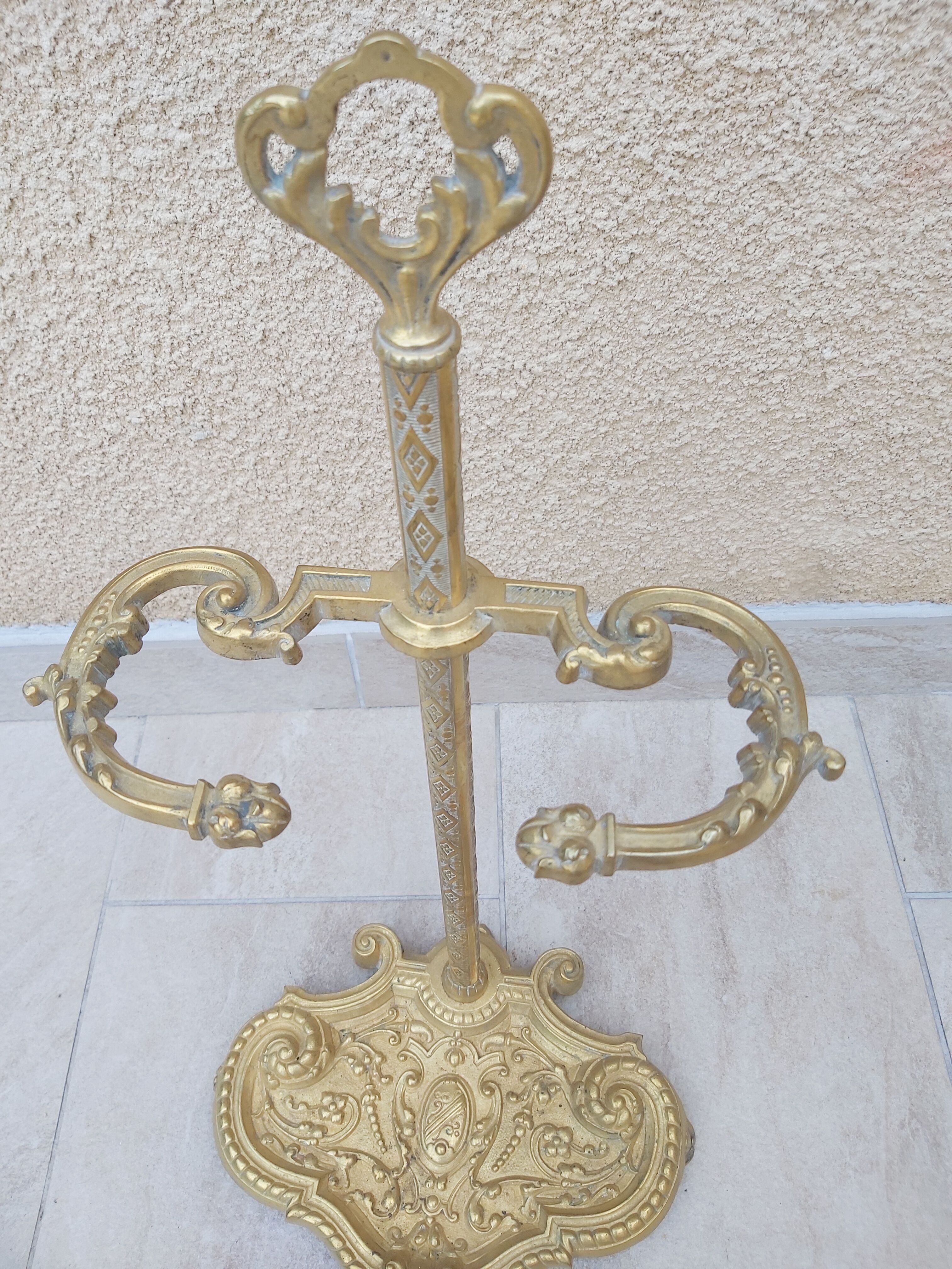 Bronze and iron fireplace kit