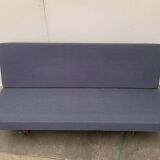 Mid-century minimalist teak canapé by Orla Mølgaard Nielsen for France & Søn / France & Daverkosen.