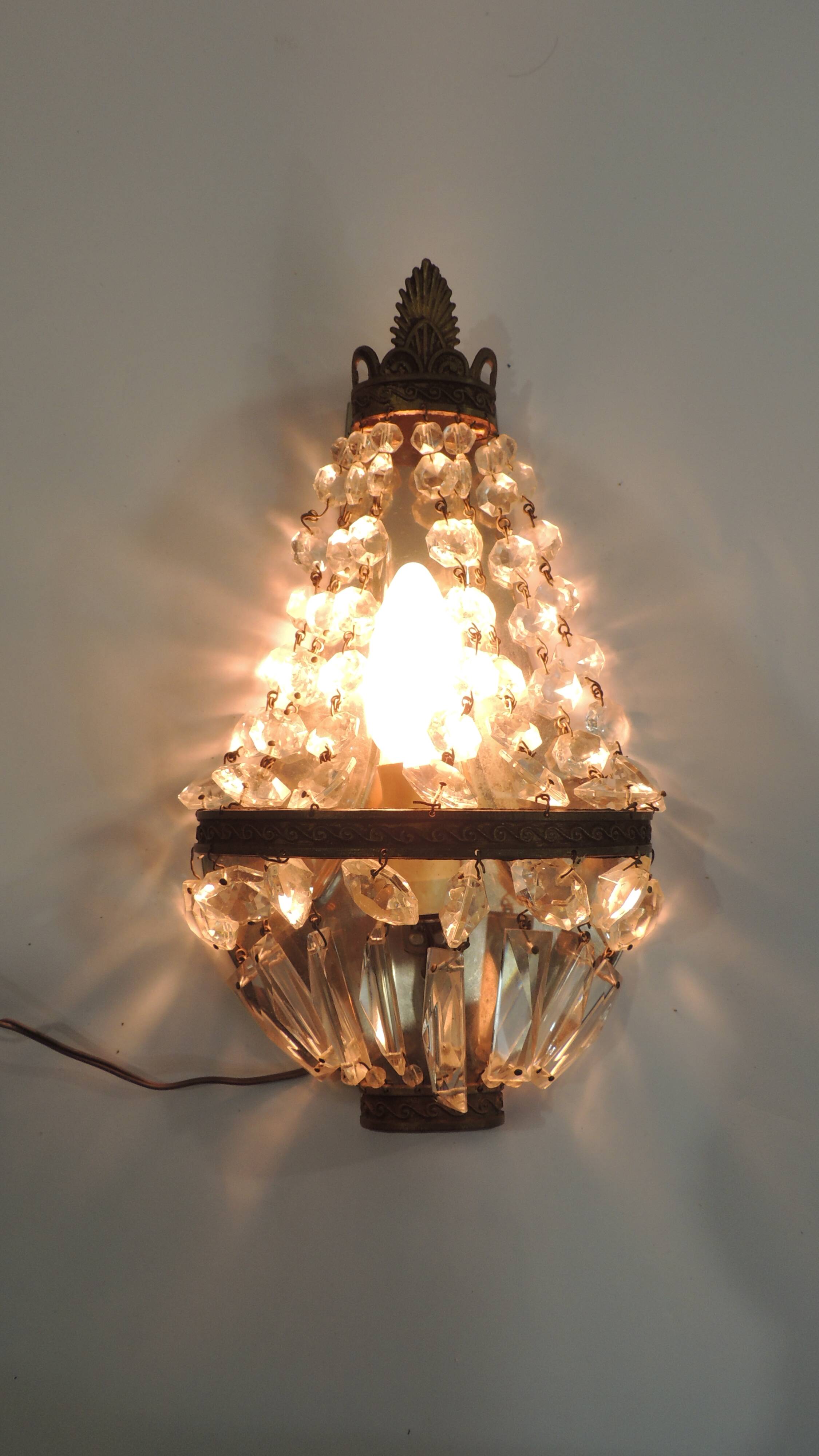 Antique crystal chandelier with 2 wall sconces – Vintage milk pendant