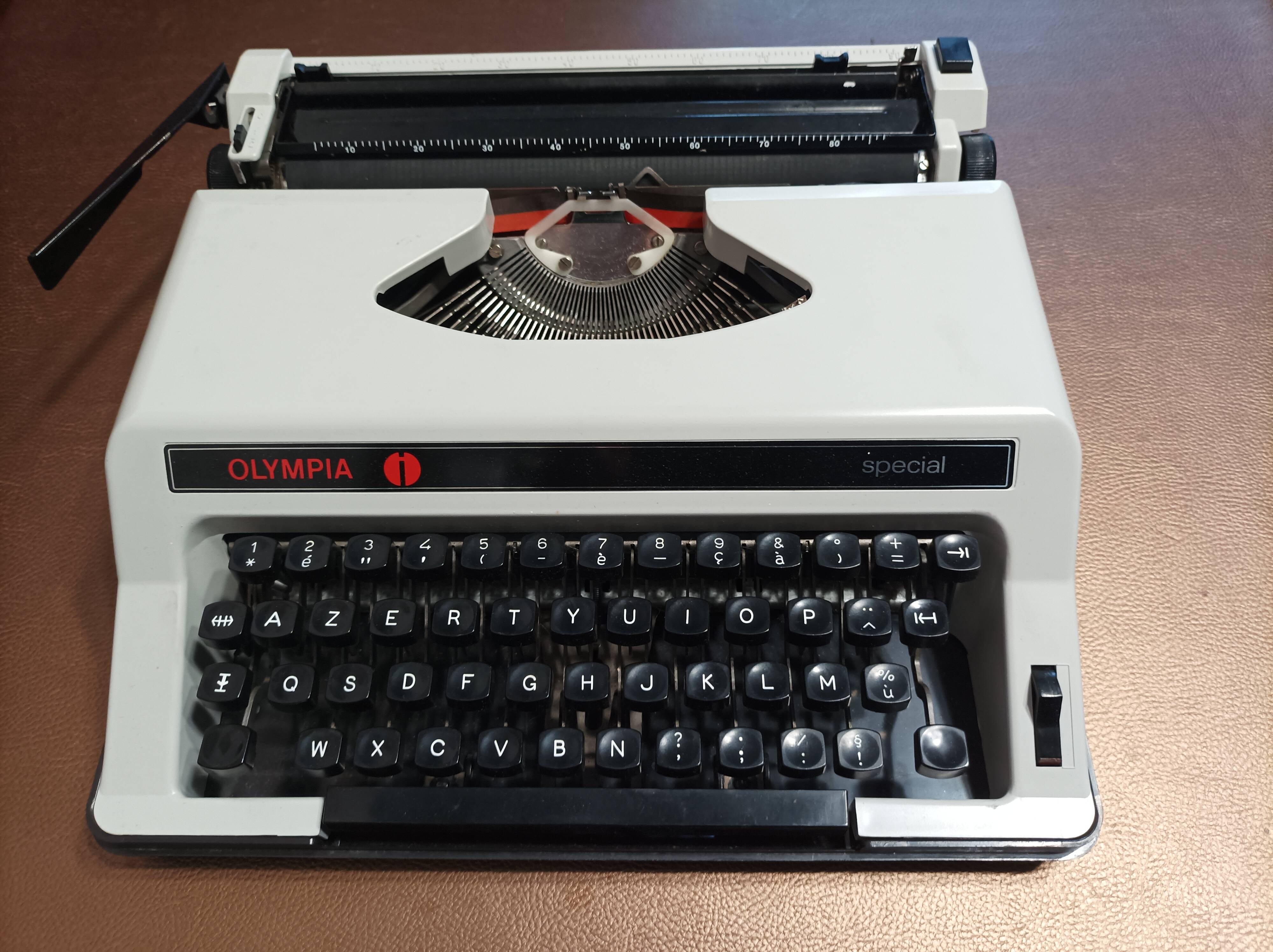 New Olympia Splendid typewriter
