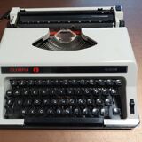 New Olympia Splendid typewriter