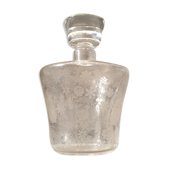 BACCARAT BOTTLE IN DEEP CRYSTAL WITH ART NOUVEAU FLORAL PATTERN