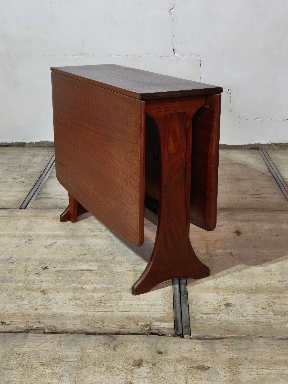 Vintage Scandinavian teak drop-leaf table, modular, 1960s.