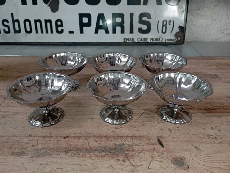 Lot de 6 coupelles en métal vintage