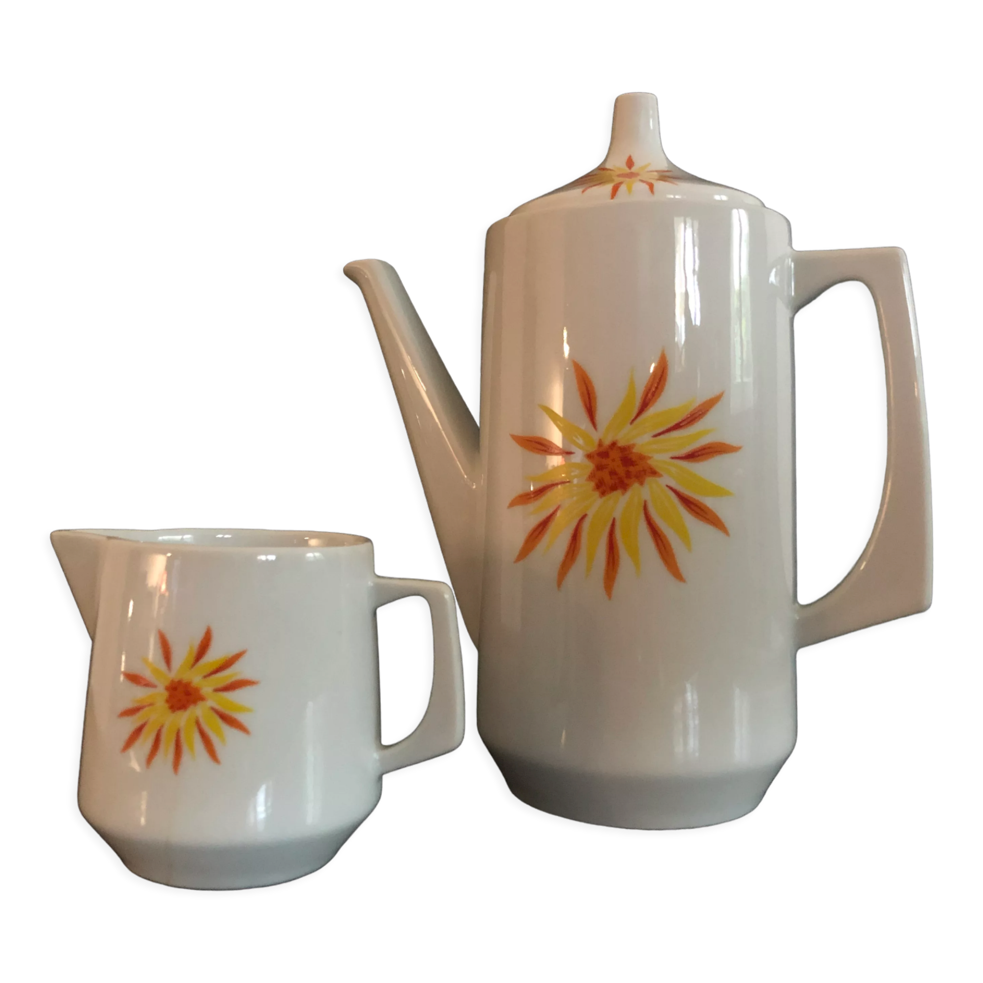 Cafetière et pot à lait