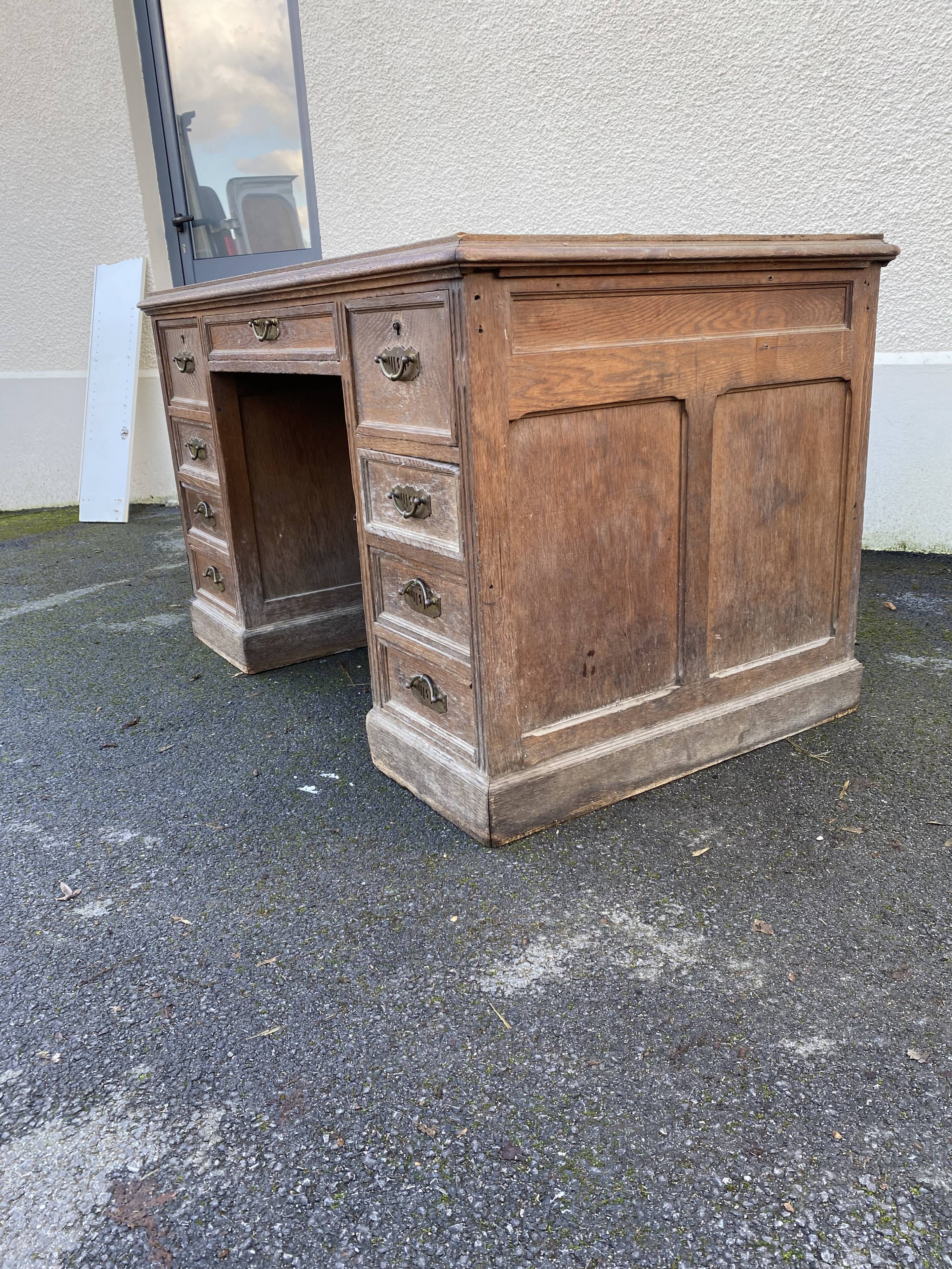 Oak desk