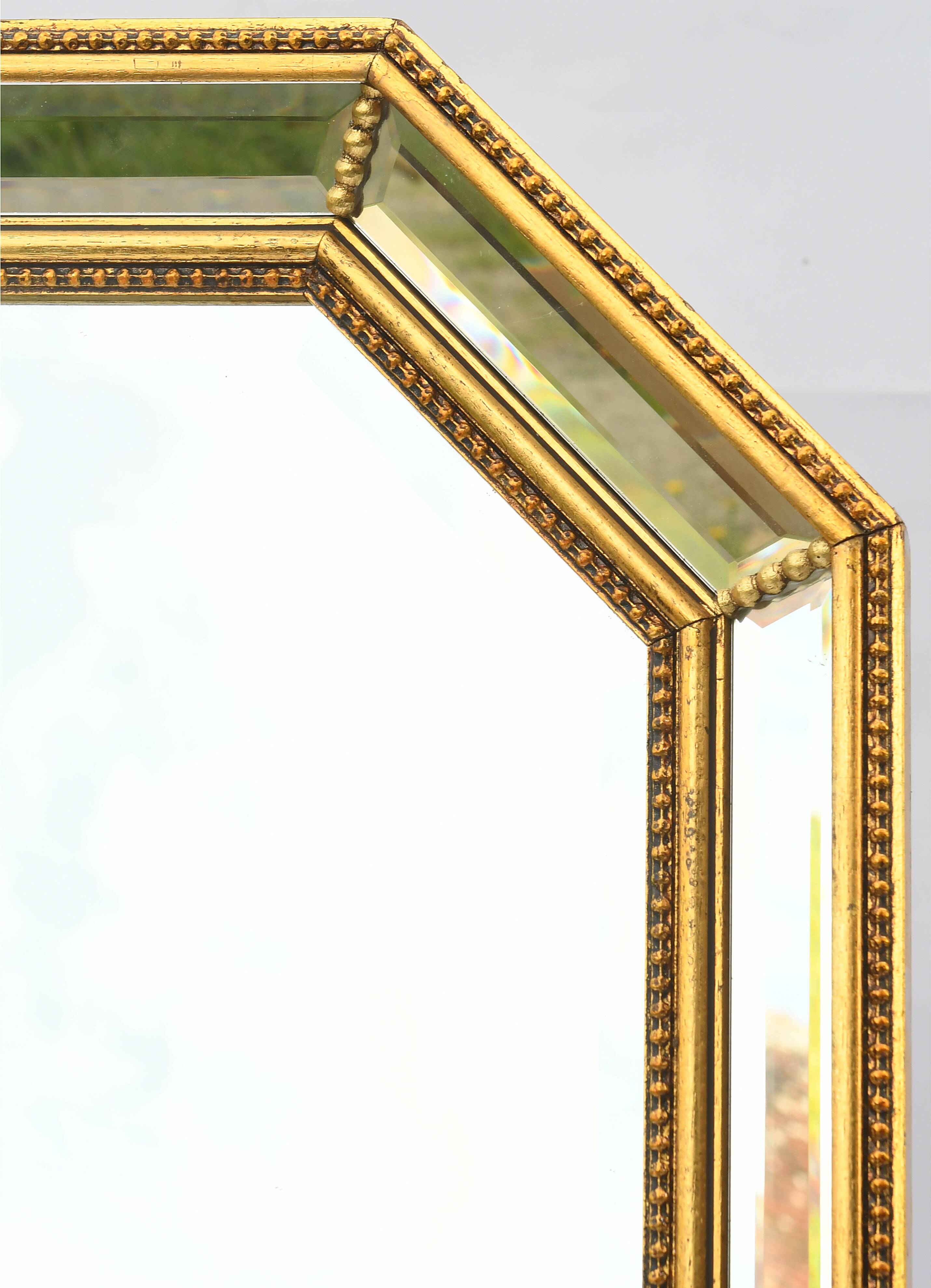 Pareclosed mirror 83.5 x 63 cm