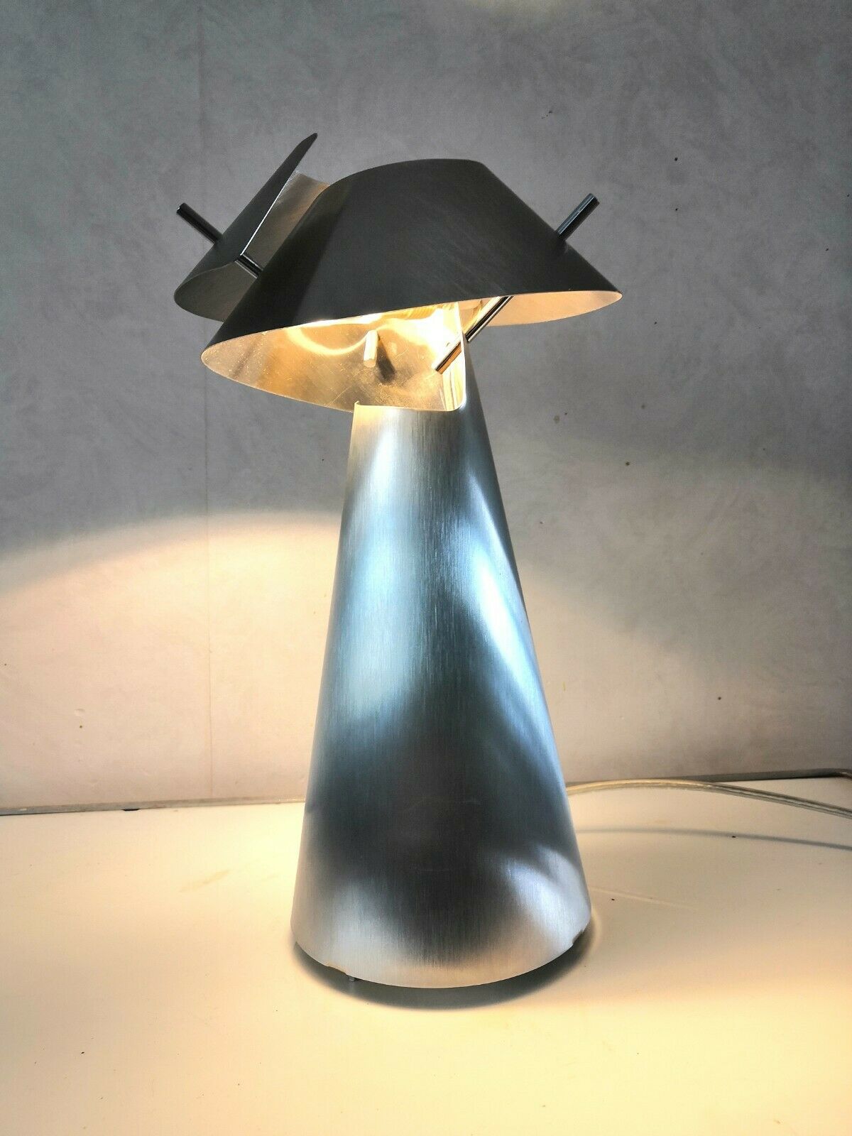 Lampe Tourbillon No.17A design Thierry Vidé