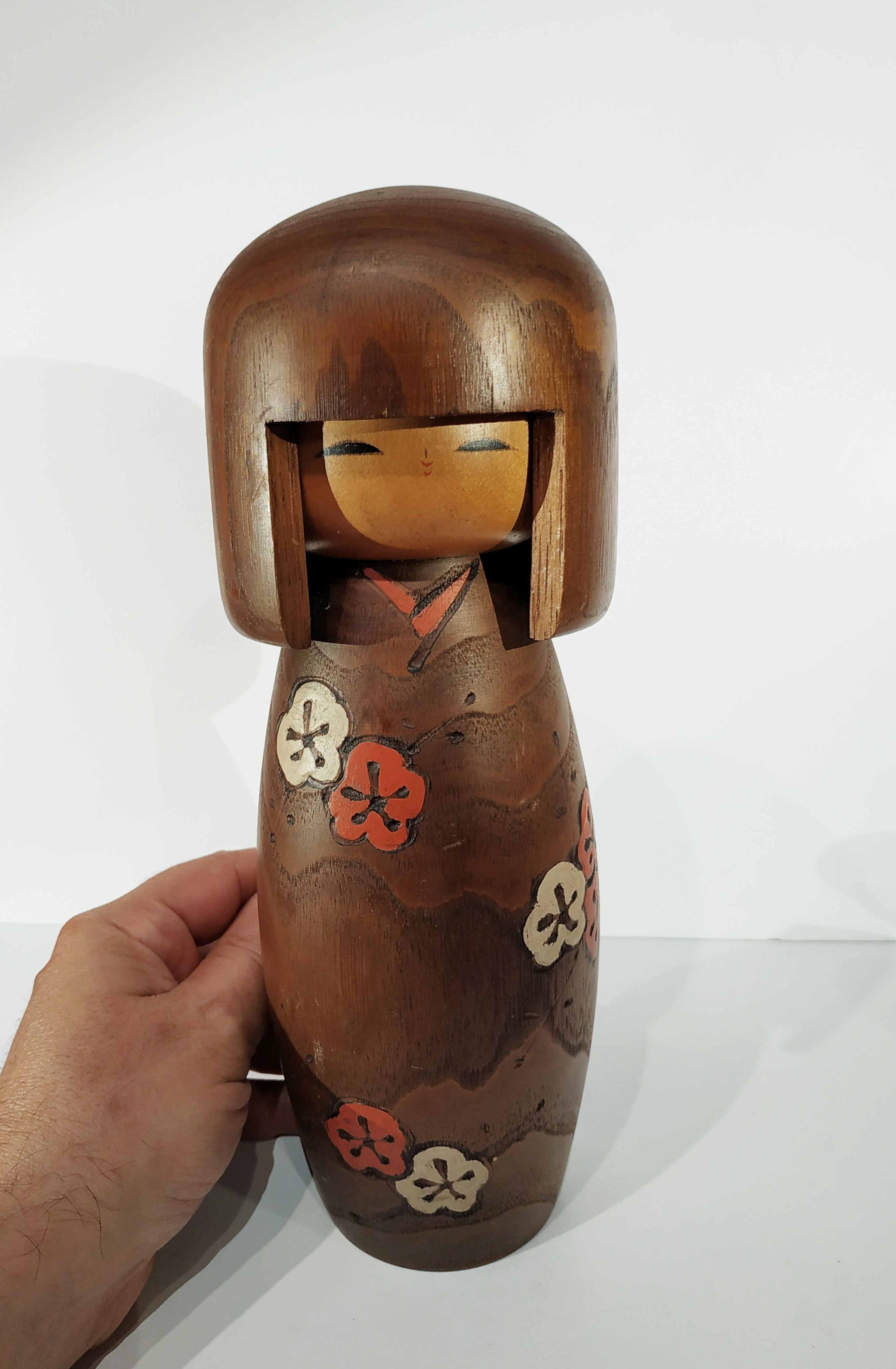 Kokeshi usaburo workshops 1970-80 Japan - plum blossom decoration