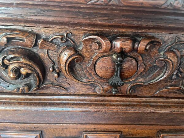 Buffet de style Henri II