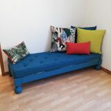 Tropical bench