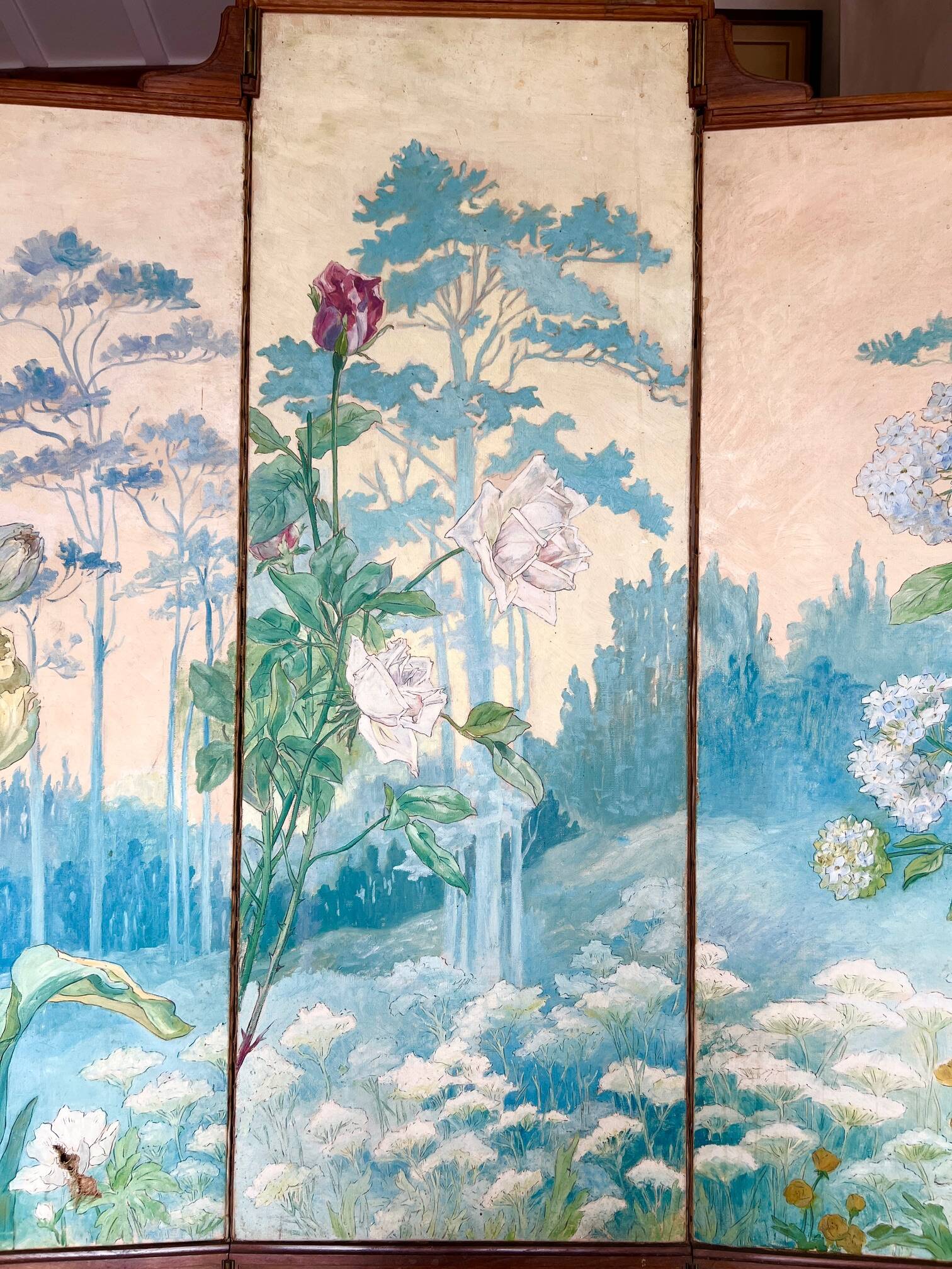 Art Nouveau screen 1900 floral decoration