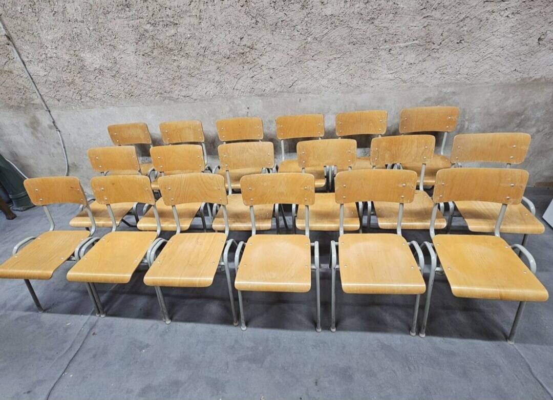 Lot of 18 vintage stackable bistro chairs from the 1970s