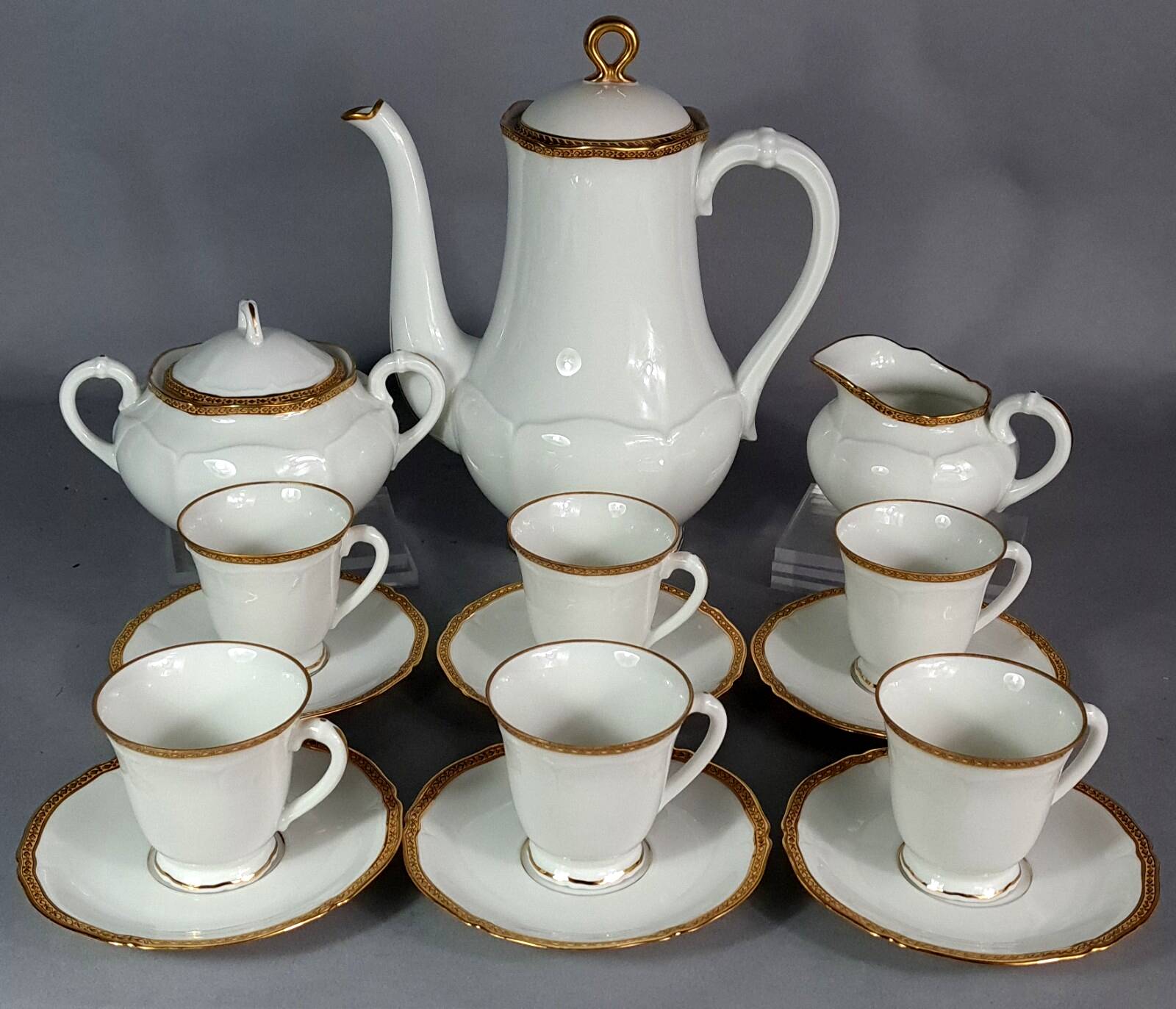 Complete coffee service for 6 people, Giraud Limoges lotus-shaped porcelain C749