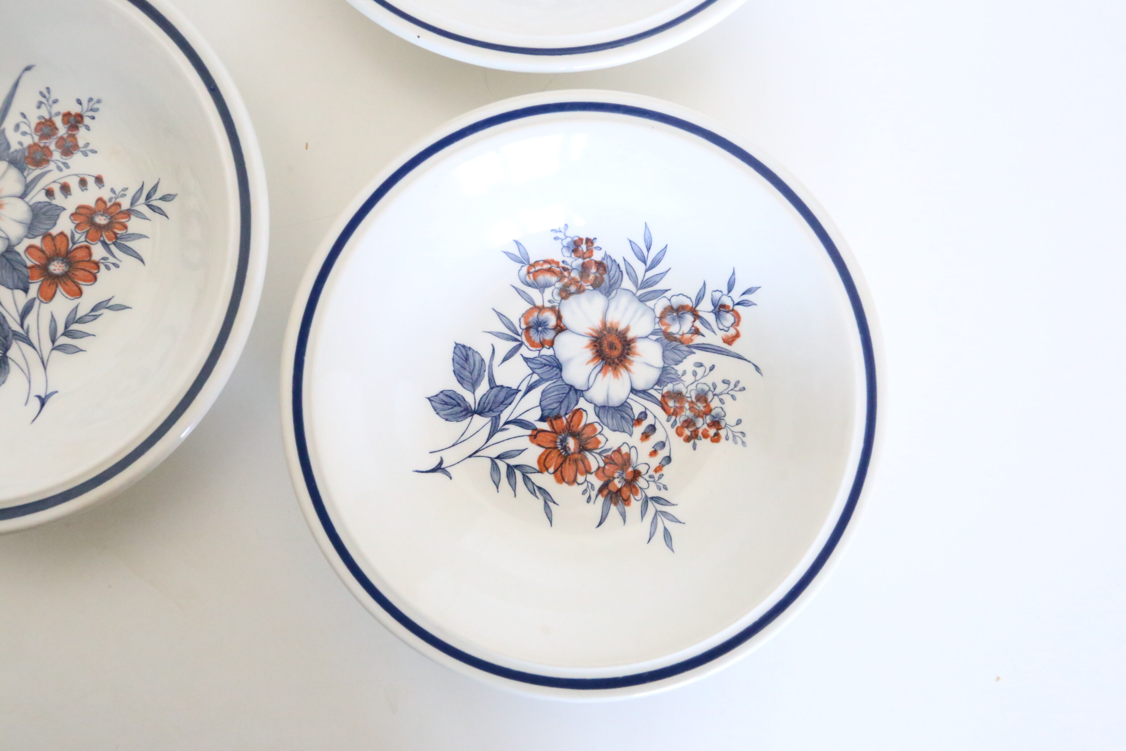 Set of 4 plates caps Stafforshire Alpine Rose