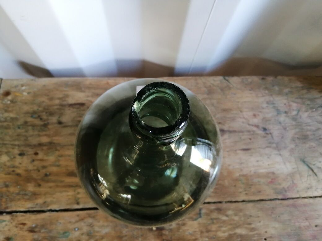 1 demijohn Bonbonne Bottle Green Reflections