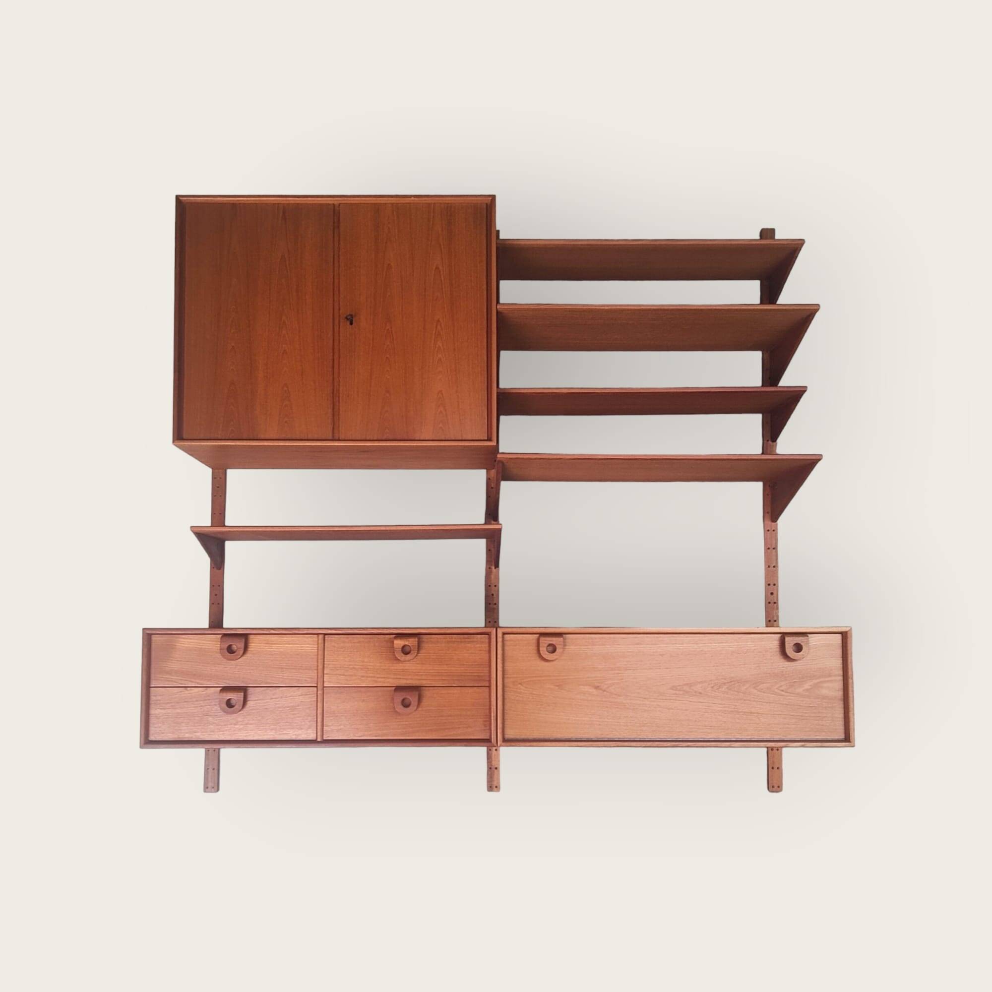 Système mural du milieu du siècle