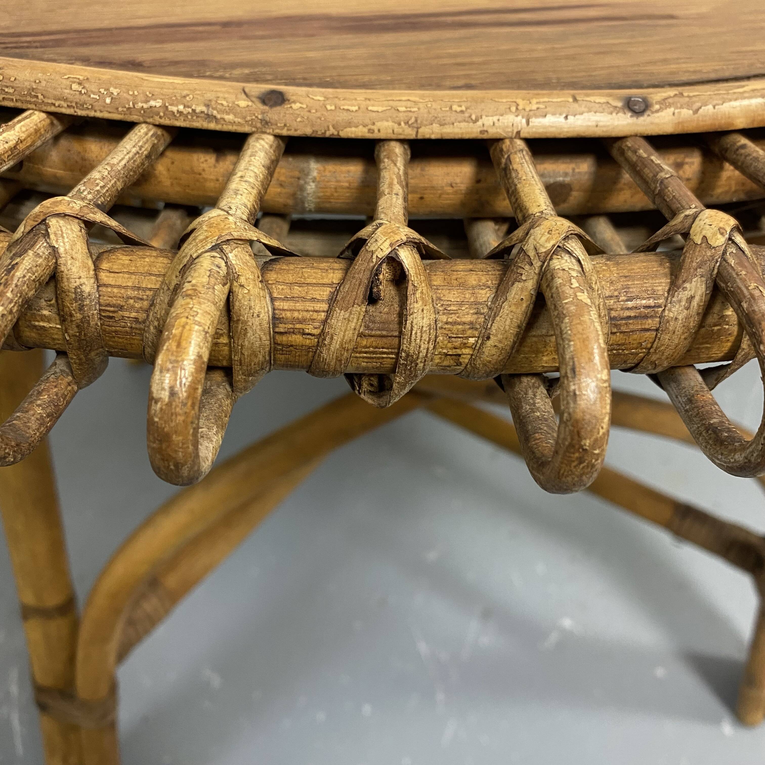 Rattan sun coffee table