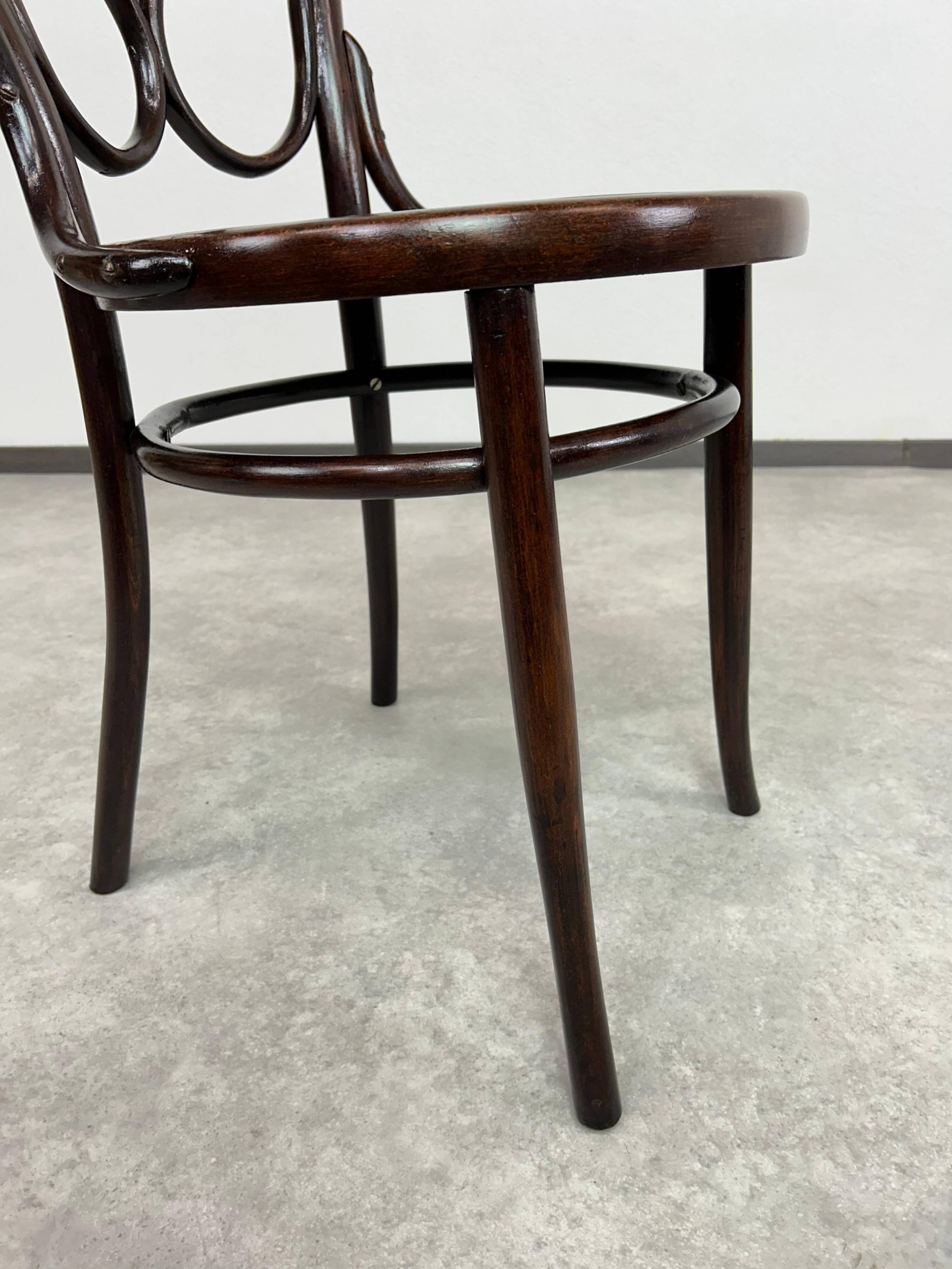 Bentwood dining chair no. 20 by Thonet