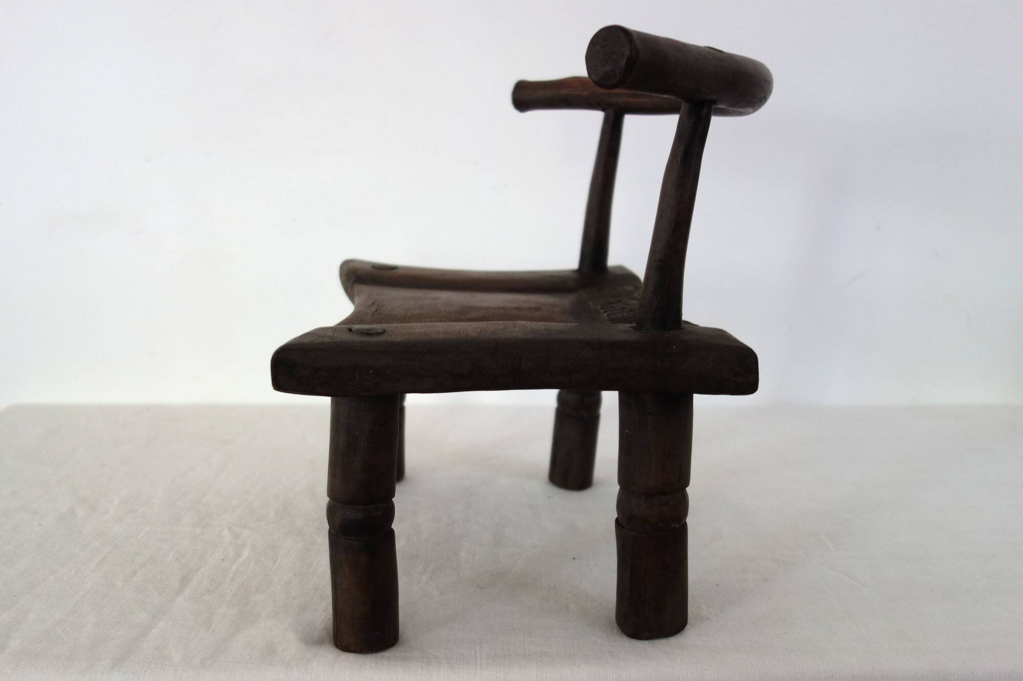 Ancienne chaise traditionnelle Dan, Côte d'Ivoire
