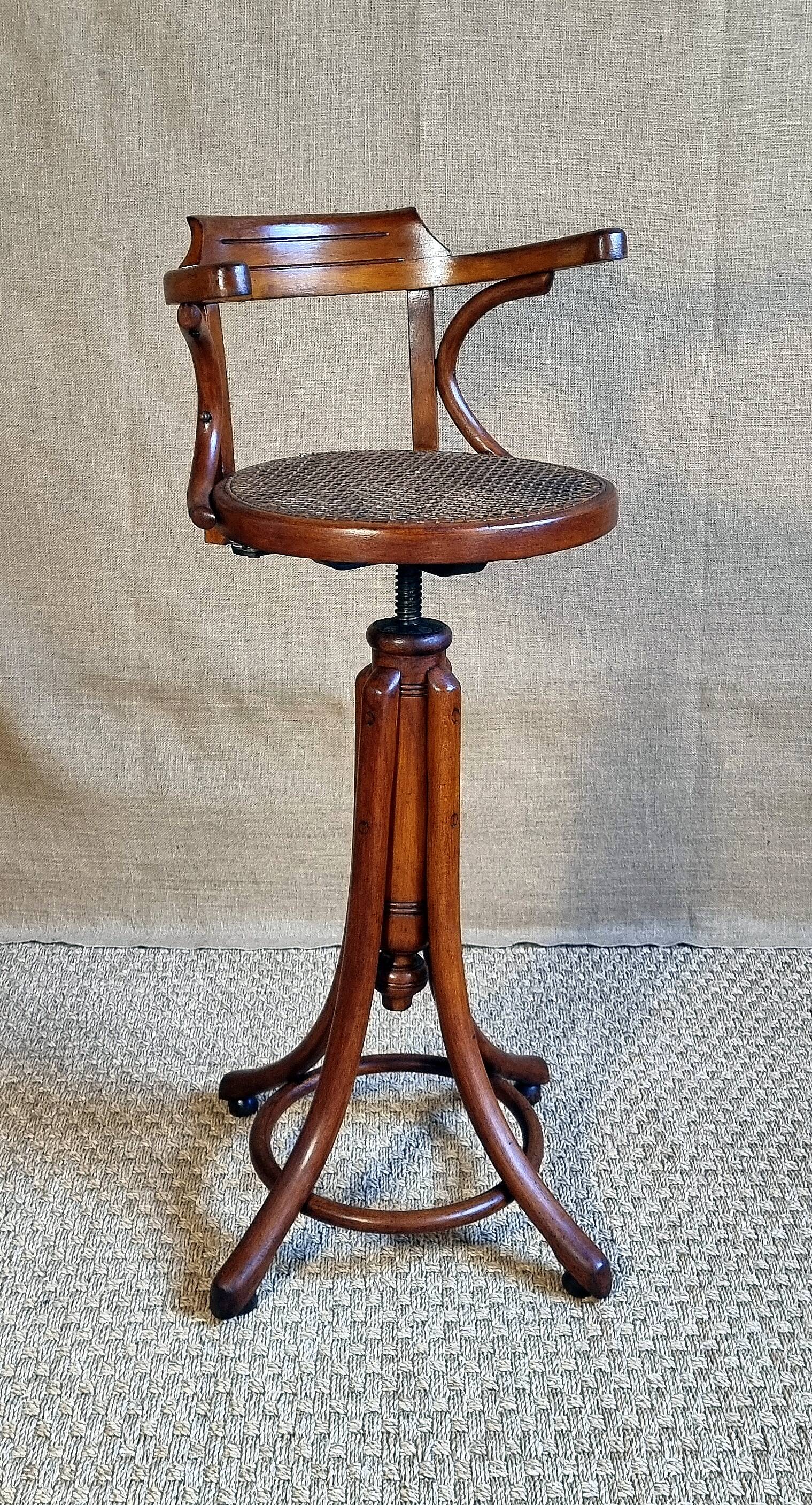 Baumann children's hairdresser's chair, rotating screw, 1920s
