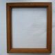 Cadre ancien bois clair, sculpté, vitré,pour sujet 204 x 234 mm