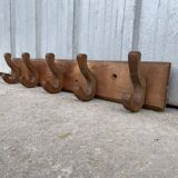 Wooden wall-mounted coat rack with 5 hooks