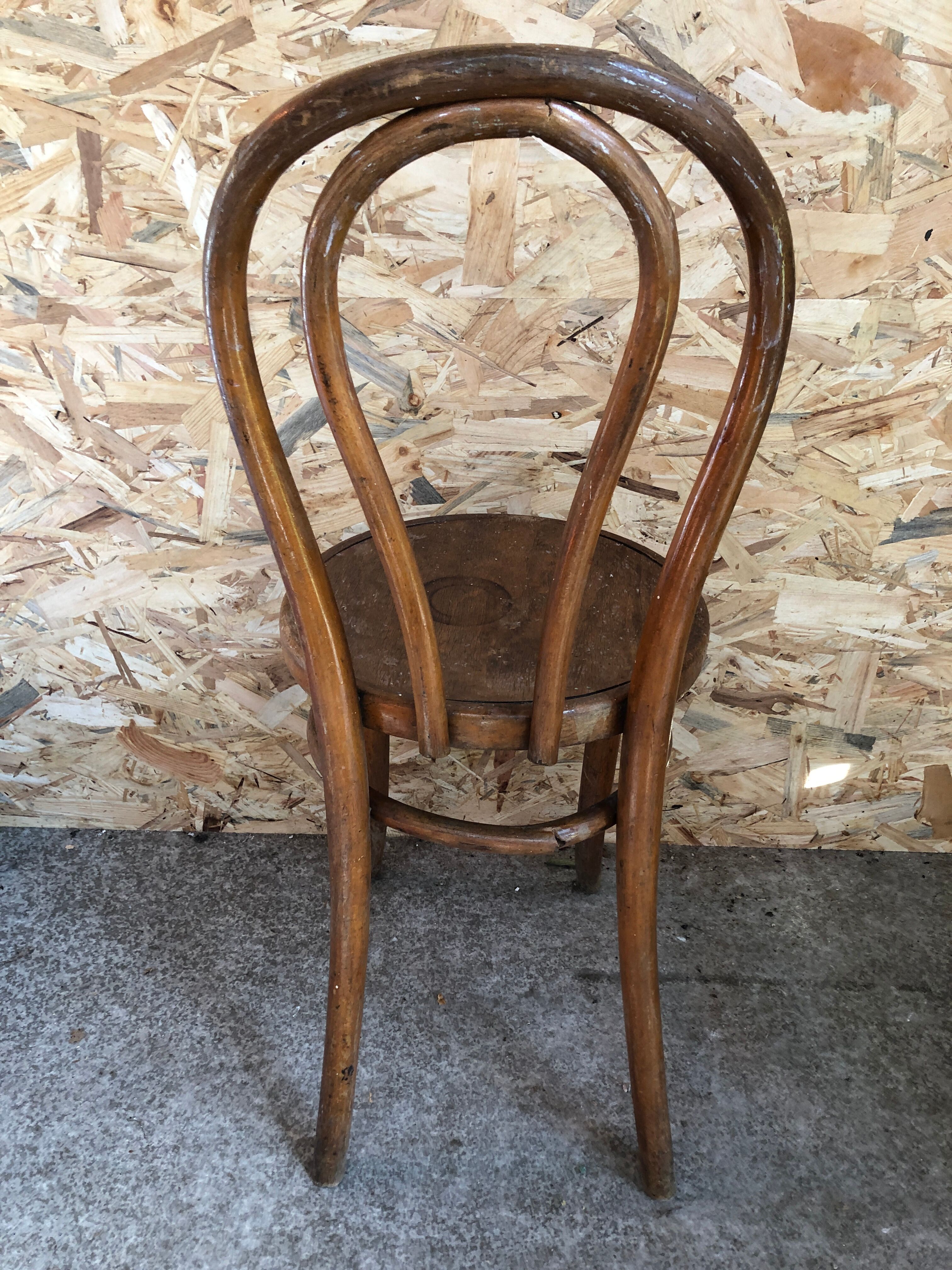 Old chair bistrot thonet 1950