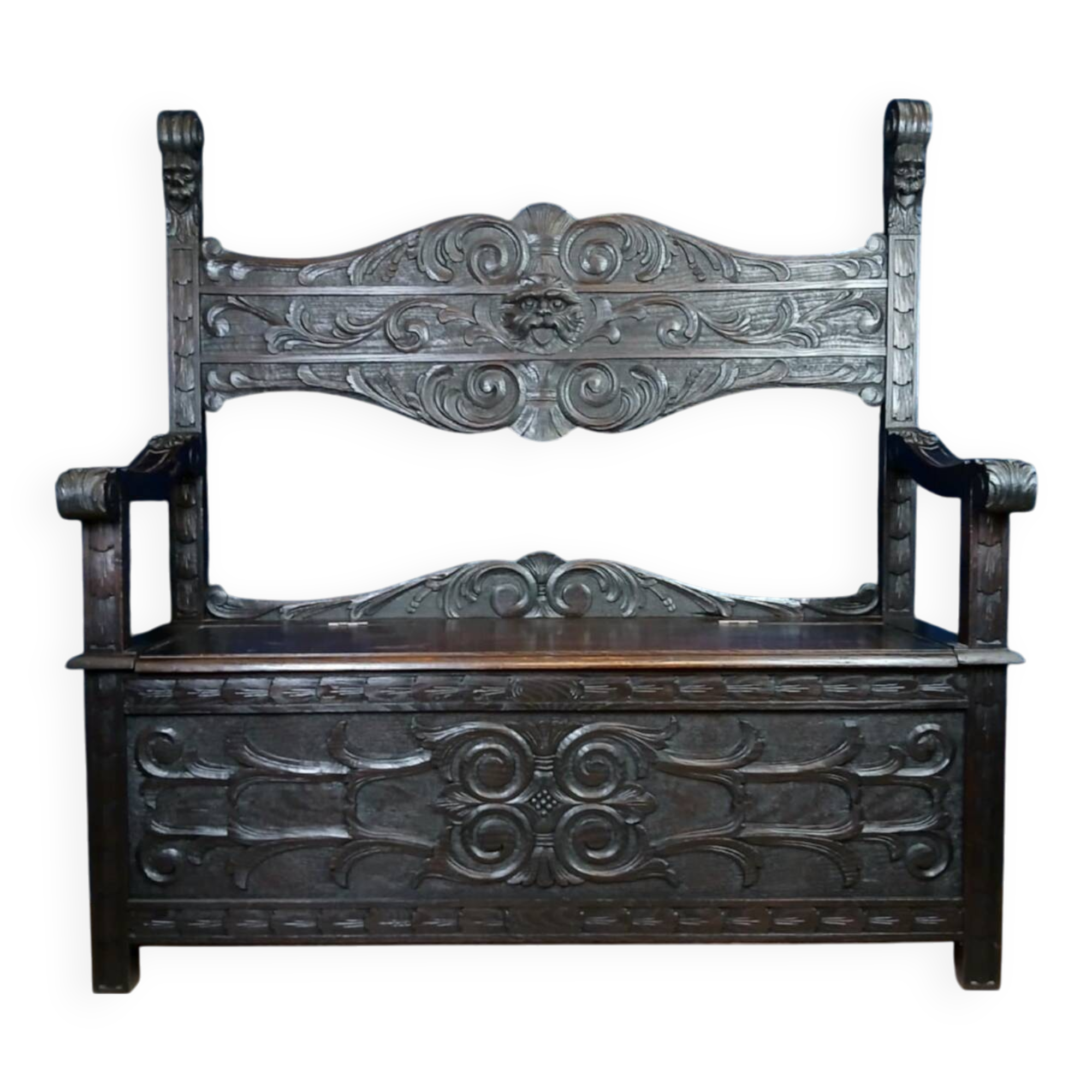 Italian Renaissance style solid wood storage bench